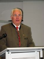 2012-04-12-auszeichnung-flj-medaille03